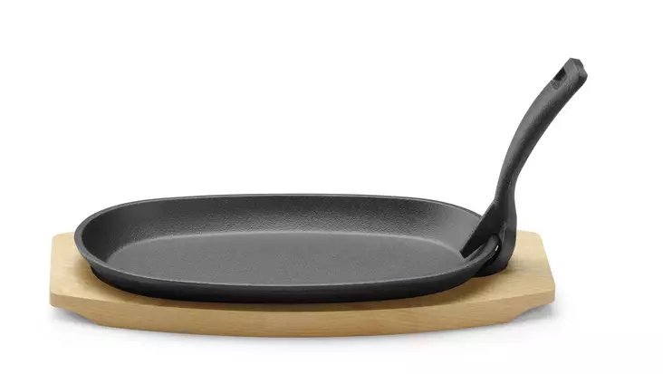 Fajitapannu alustalla ja otin - Tarjoilualustat - H629383 - 1